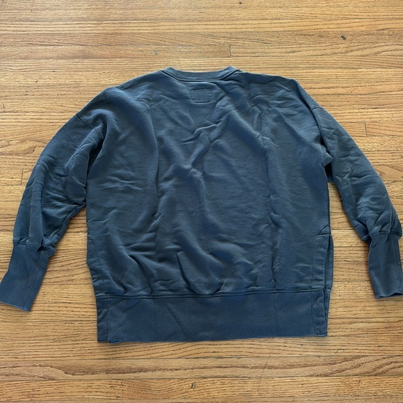 Abercombie & Fitch Sweater - Picture 4 of 4